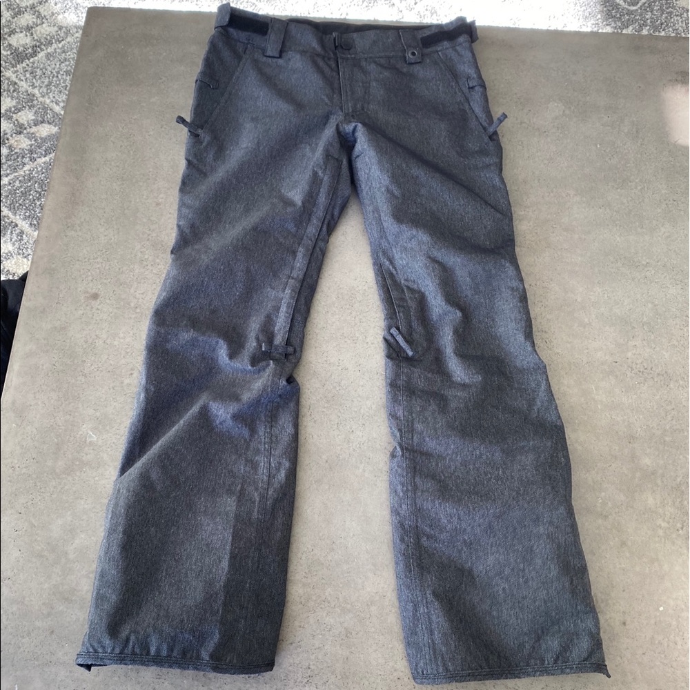 686 Snowboarding Pants EUC Size M